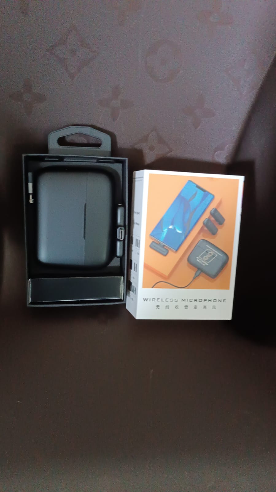 Wireless Microphones Collar Mic For All Smart Phone Type-c (1 Set)