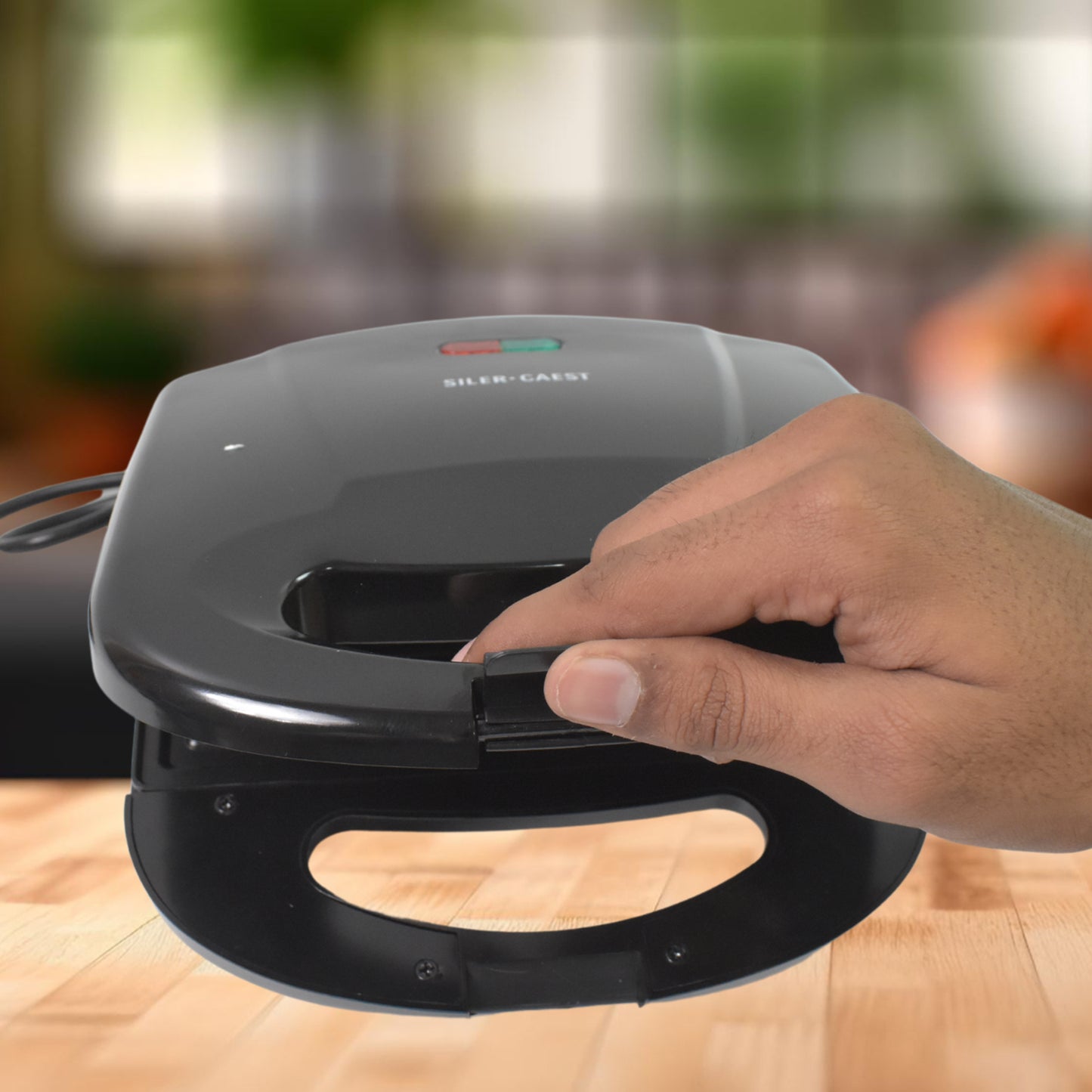 2818 Sandwich Maker Makes Sandwich Non-stick Plates Easy To Use With Indicator Lights